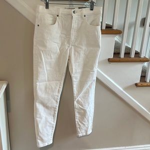 New with tags- Everlane High Rise Skinny White Jeans- size 29ankle